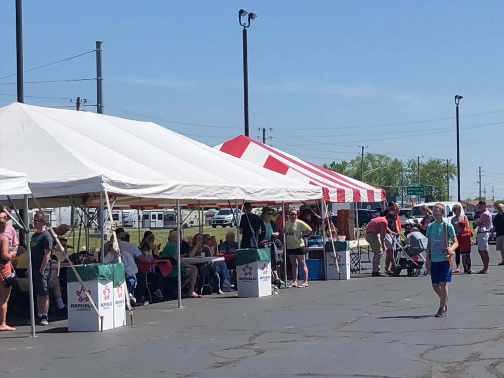 Cohron's Manufactured Homes Strawberry Festival City of Lawrence, Indiana